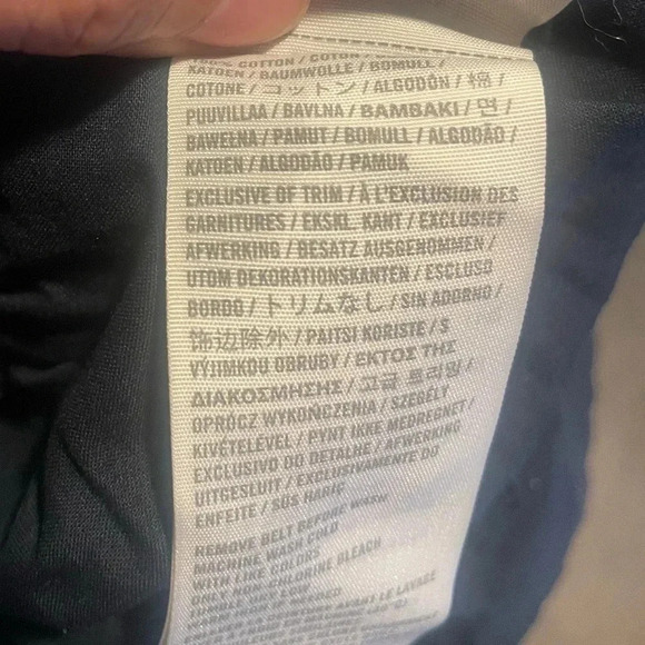 Abercrombie & Fitch Belted Mini Navy Blue Skirt & Hollister pleated skirt Small - Picture 6 of 11